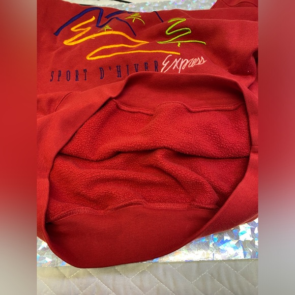 Vintage 90s Jeans By Express Sport D’Hiver Winter Embroidered XS Red Sweatshirt - Picture 11 of 15